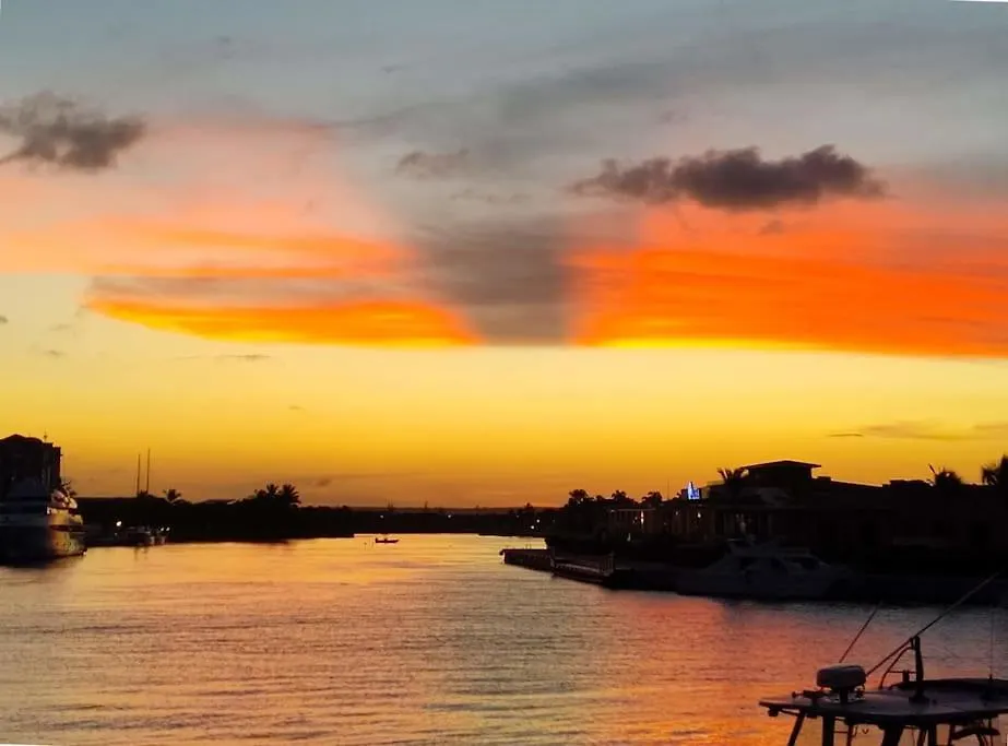 公寓 蓬塔卡纳Sunset View, Walk To Pool, Hot Tub, Dining, Shops公寓 多米尼加共和国